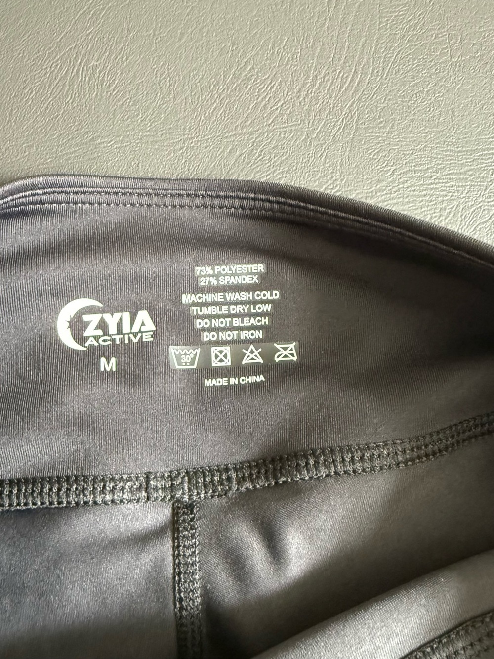 Zyia Active black athletic high rise shorts size medium - Picture 3 of 3